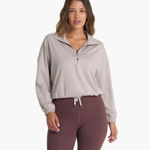 Vuori halo half zip Pullover SZ L in sand